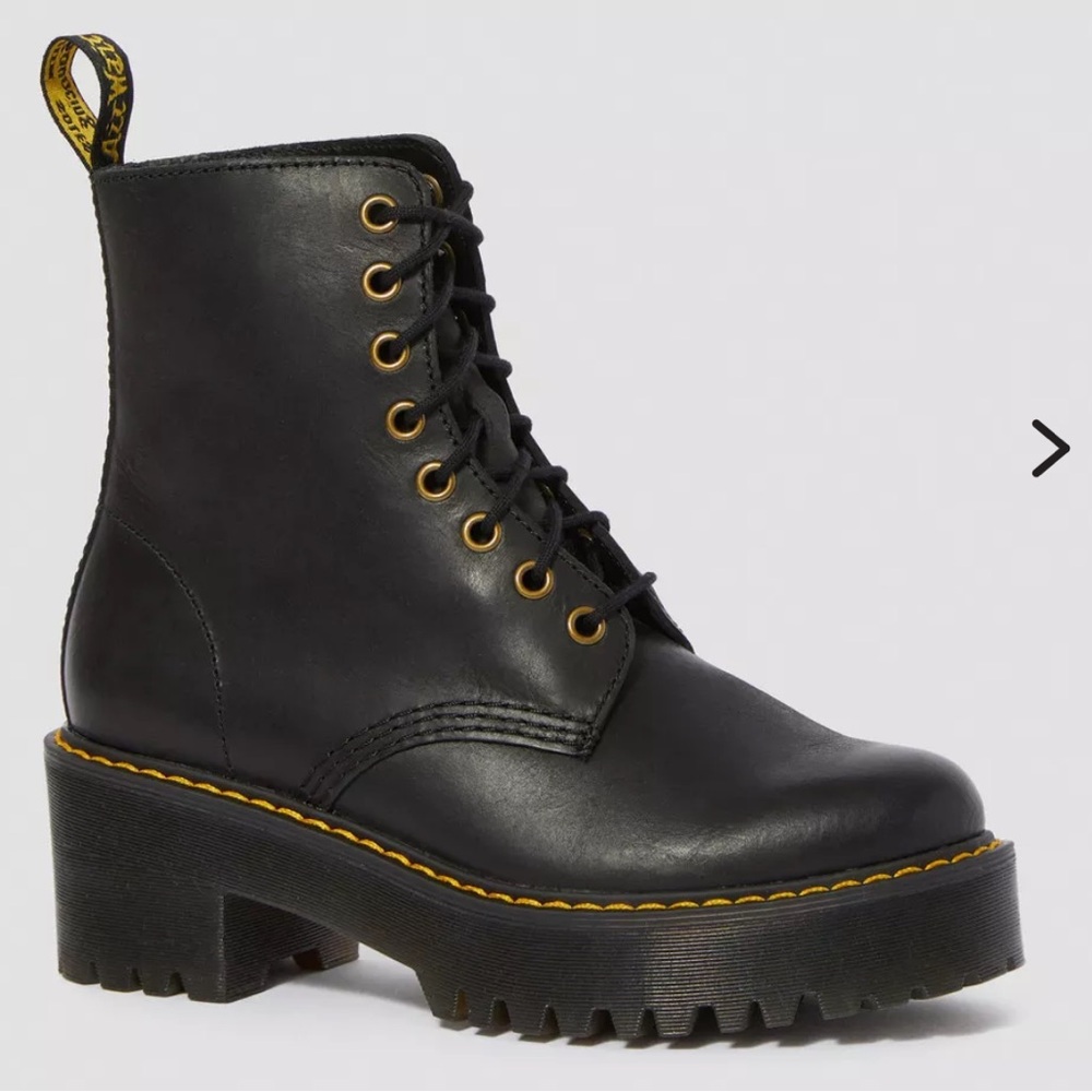 Dr. Martens Shriver Hi Leather Lace-Up Platform Women's 9 Combat Boot